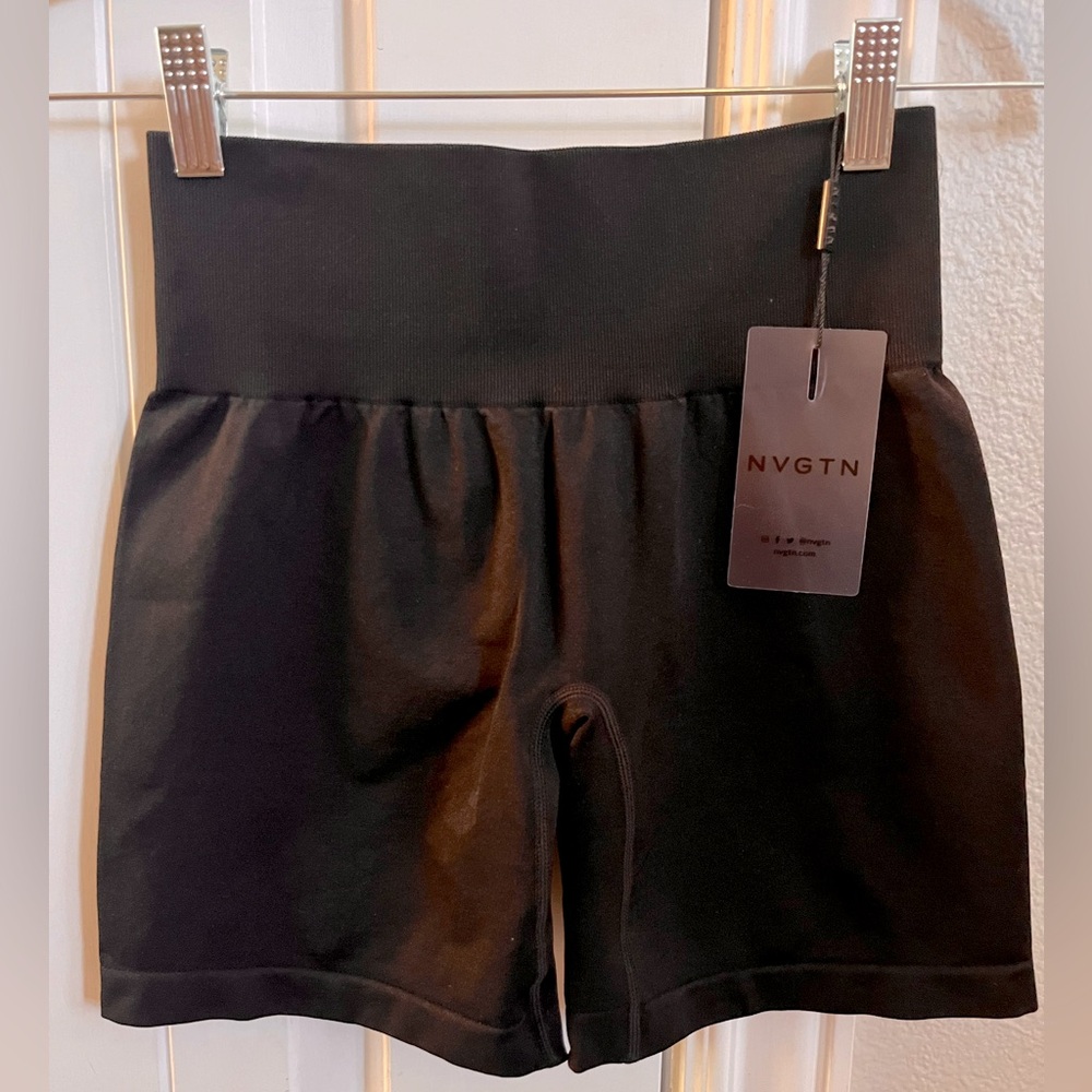 NVGTN contour athletic shorts, NWT, XS